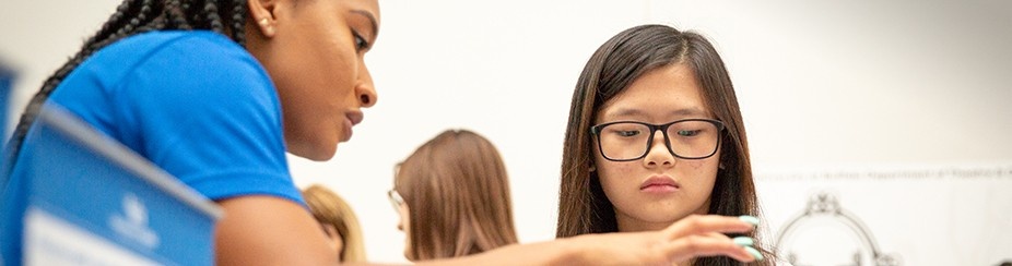 a new u b student learning from a current student.