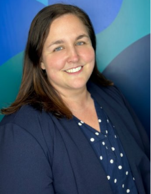 Lyndsey Oliver-Farewell Headshot.