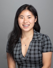 Winifred Mei Headshot.