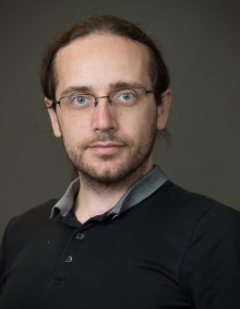 Oliver Kennedy Headshot.