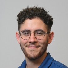 Headshot of Parapro Daniel Ruano.