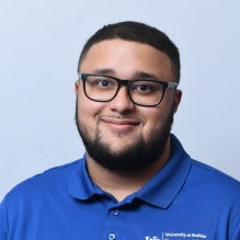 Headshot of Parapro Axel Bermudez.