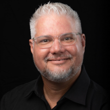 Profile image of Professor Flores Leonardo.