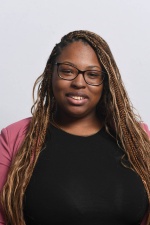 Headshot of Nia Walker.
