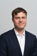 Headshot of Samuel Marques.