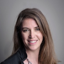 Headshot of Beth Rogan.