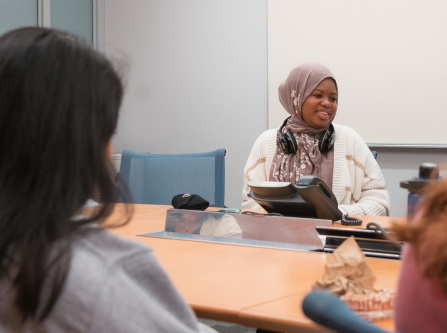 WiSE student at a Brown Bag Lunch.