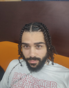 Photo of CEW consultant Zach.